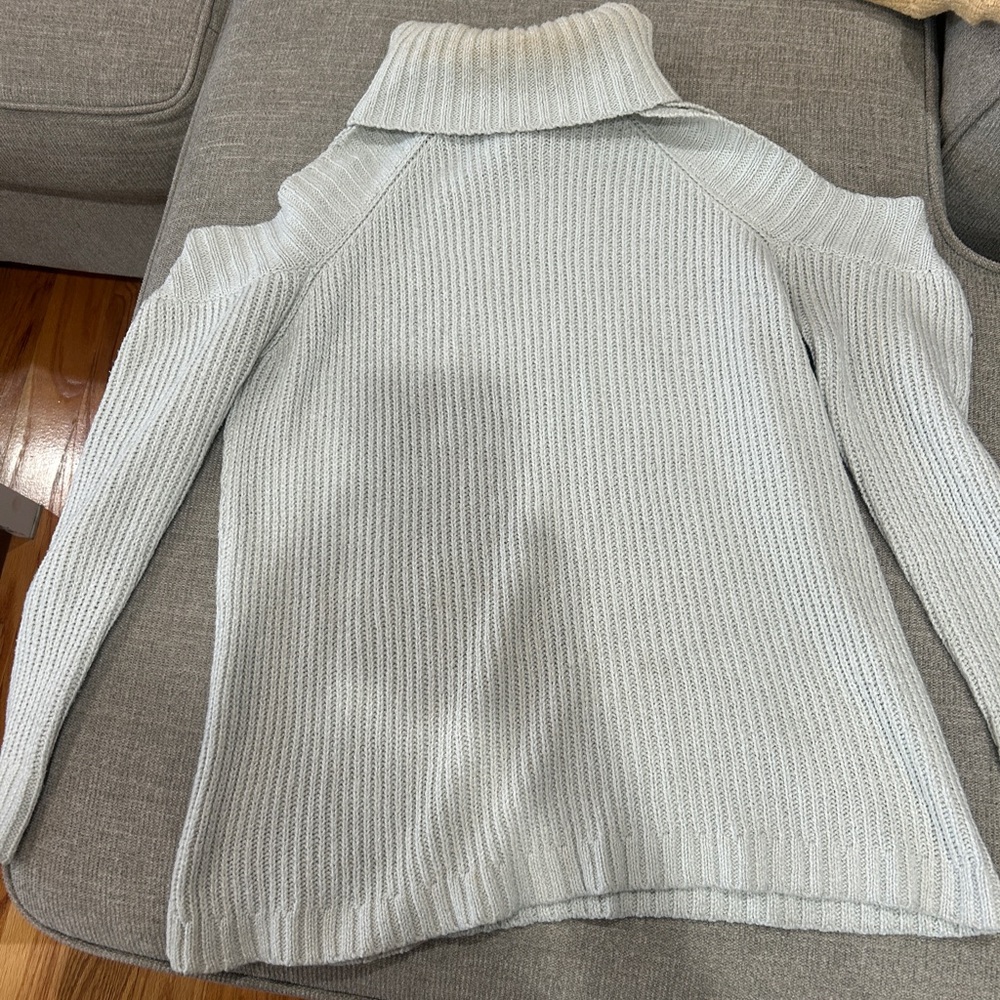 Women's Light Gray Cold Shoulder Turtleneck Sweater